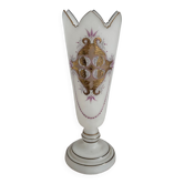 Vase en opaline