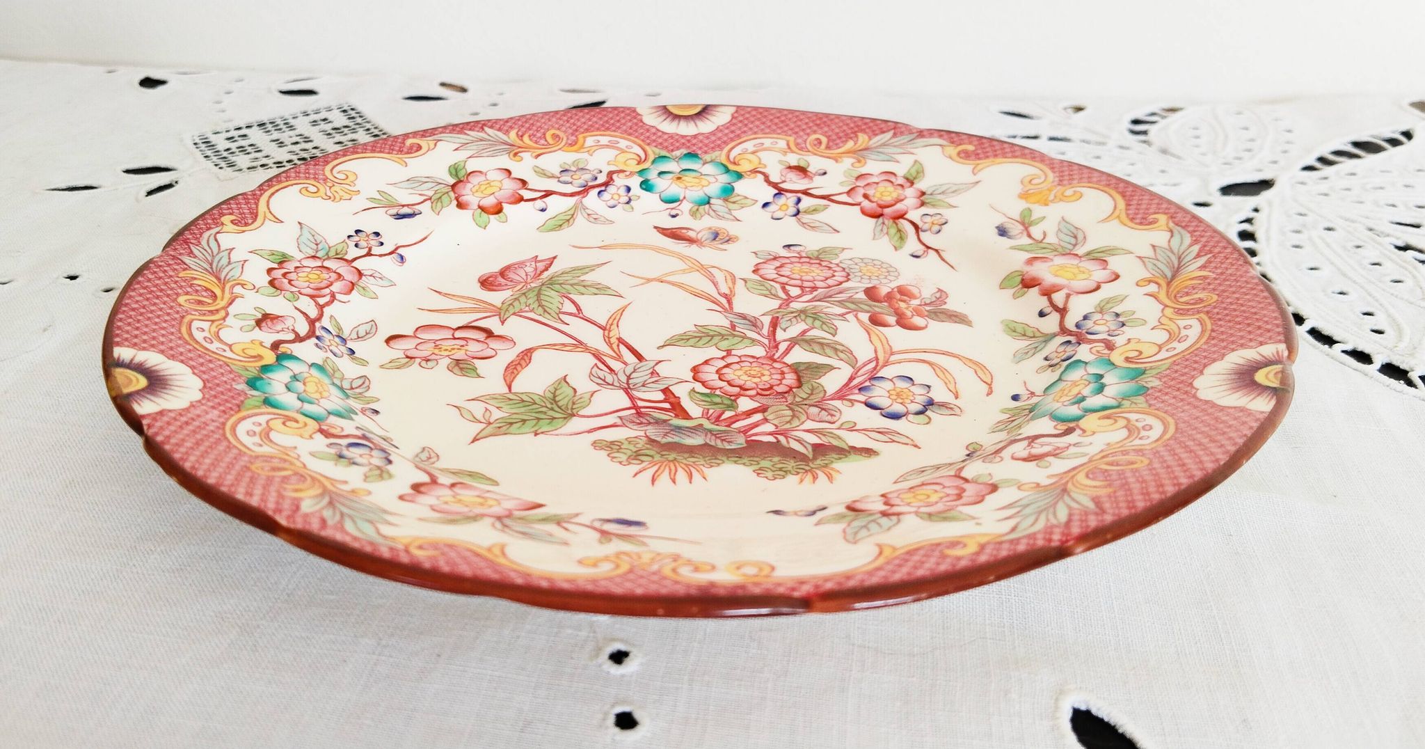 Assiette à dessert en porcelaine décor Minton 216, Sarreguemines