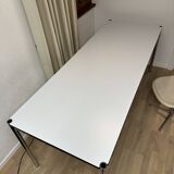 USM Haller desk in pearl grey laminate