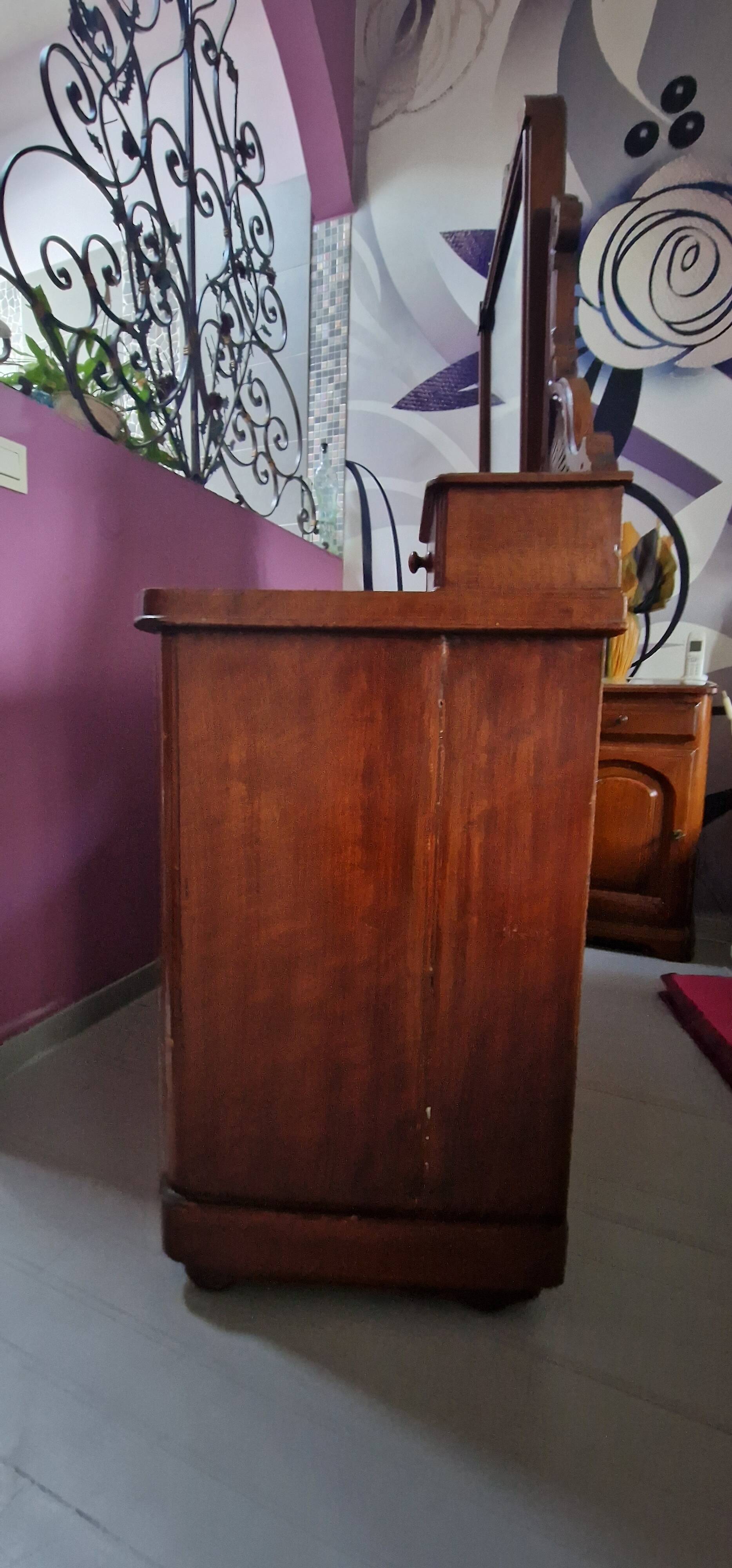 Commode anglaise avec miroir, XIXème s.