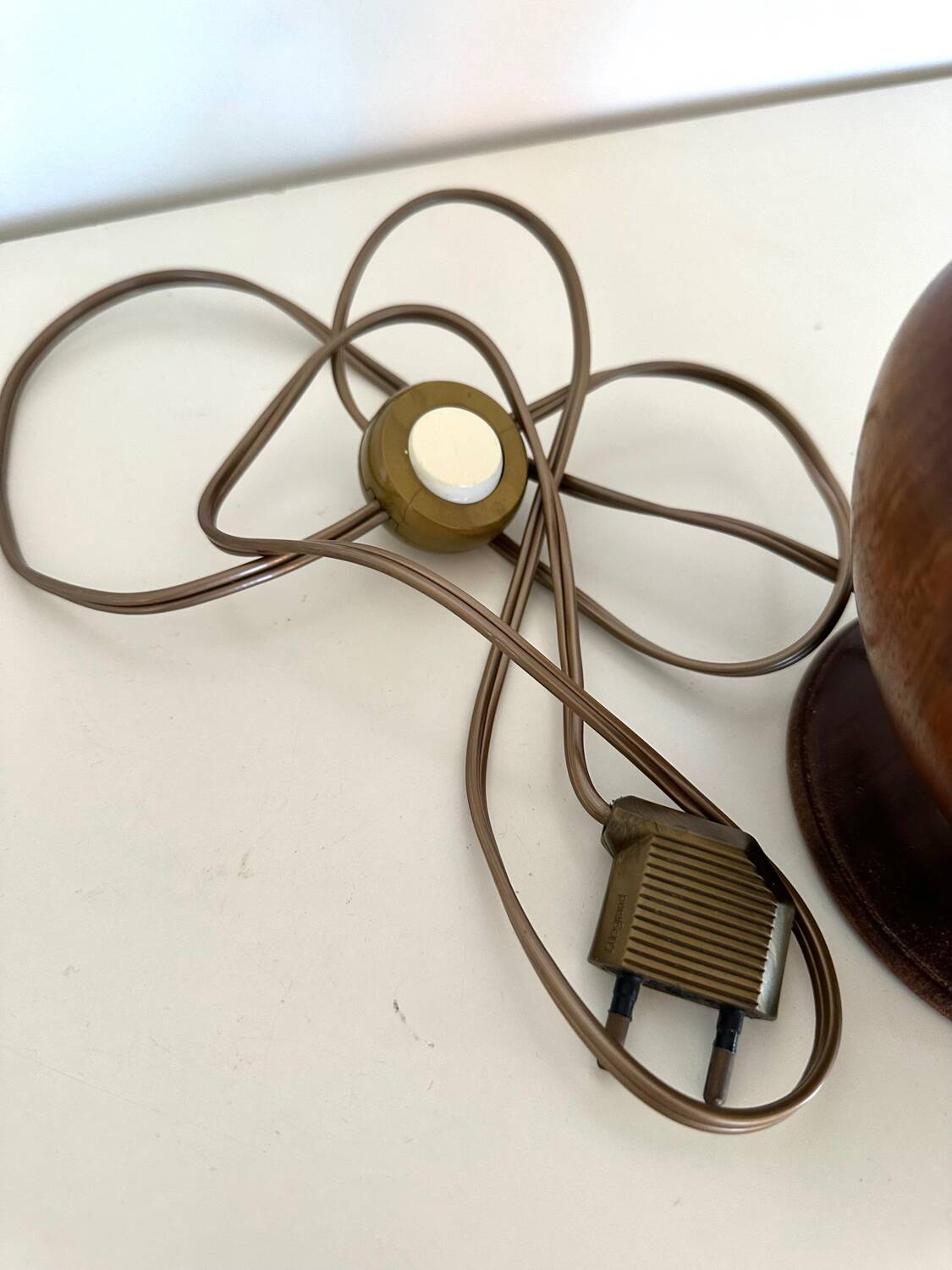 Wood and cotton lamp