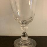 8 verres anciens, soufflés, à vin, à pied, en cristal taillé Baccarat, XIXème