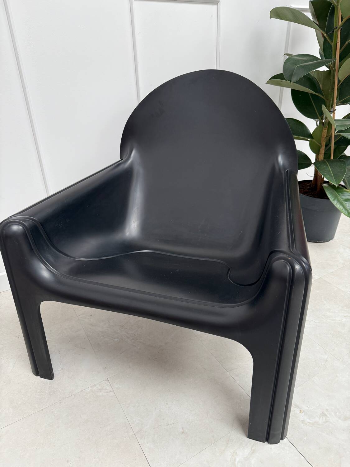Fauteuil 4794 Gae Aulenti pour Kartell