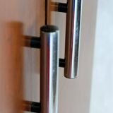 Garde-robe en acier chromé et tubulaire Bauhaus de Hynek Gottwald, années 1940.