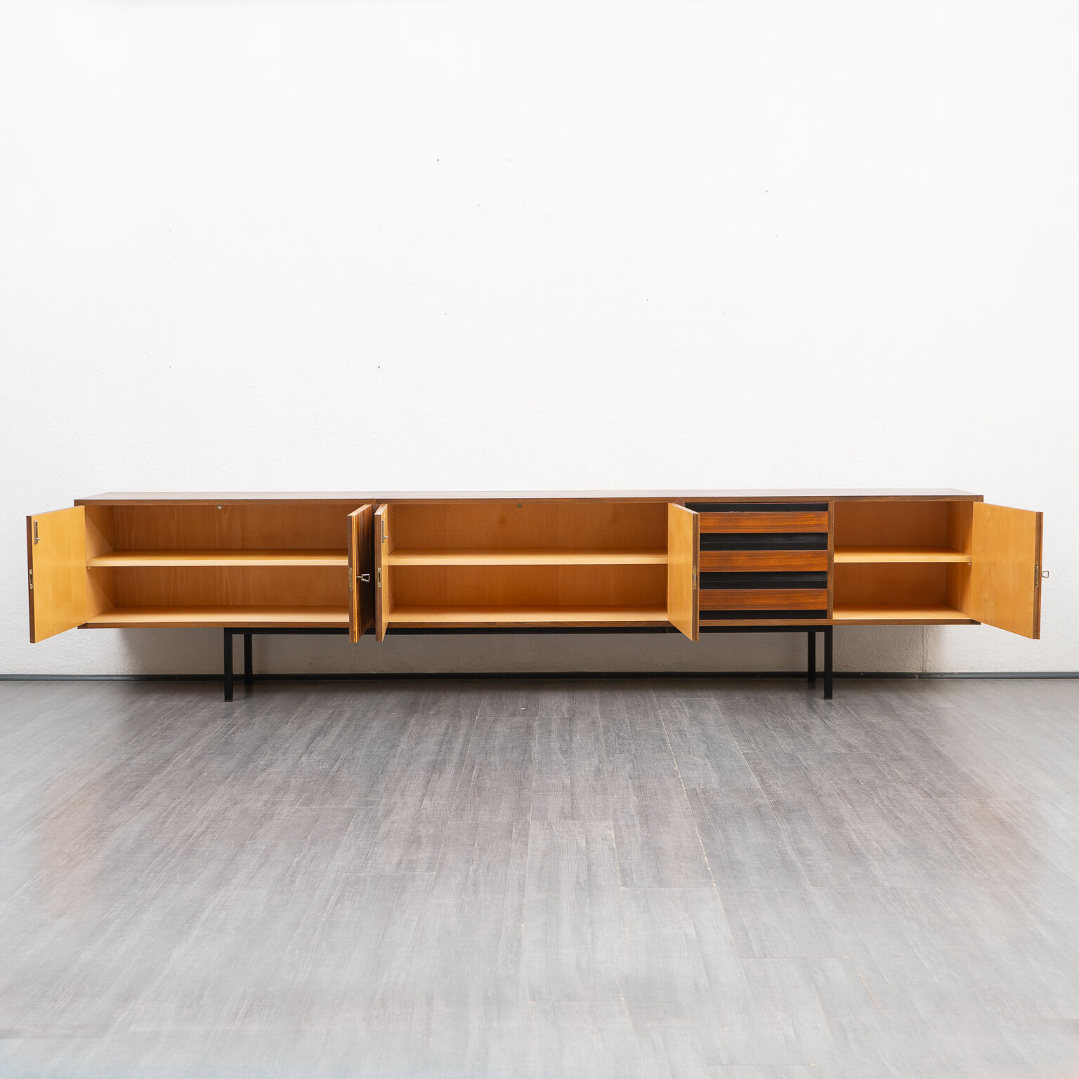 Sidebord, restored, walnut, 300cm