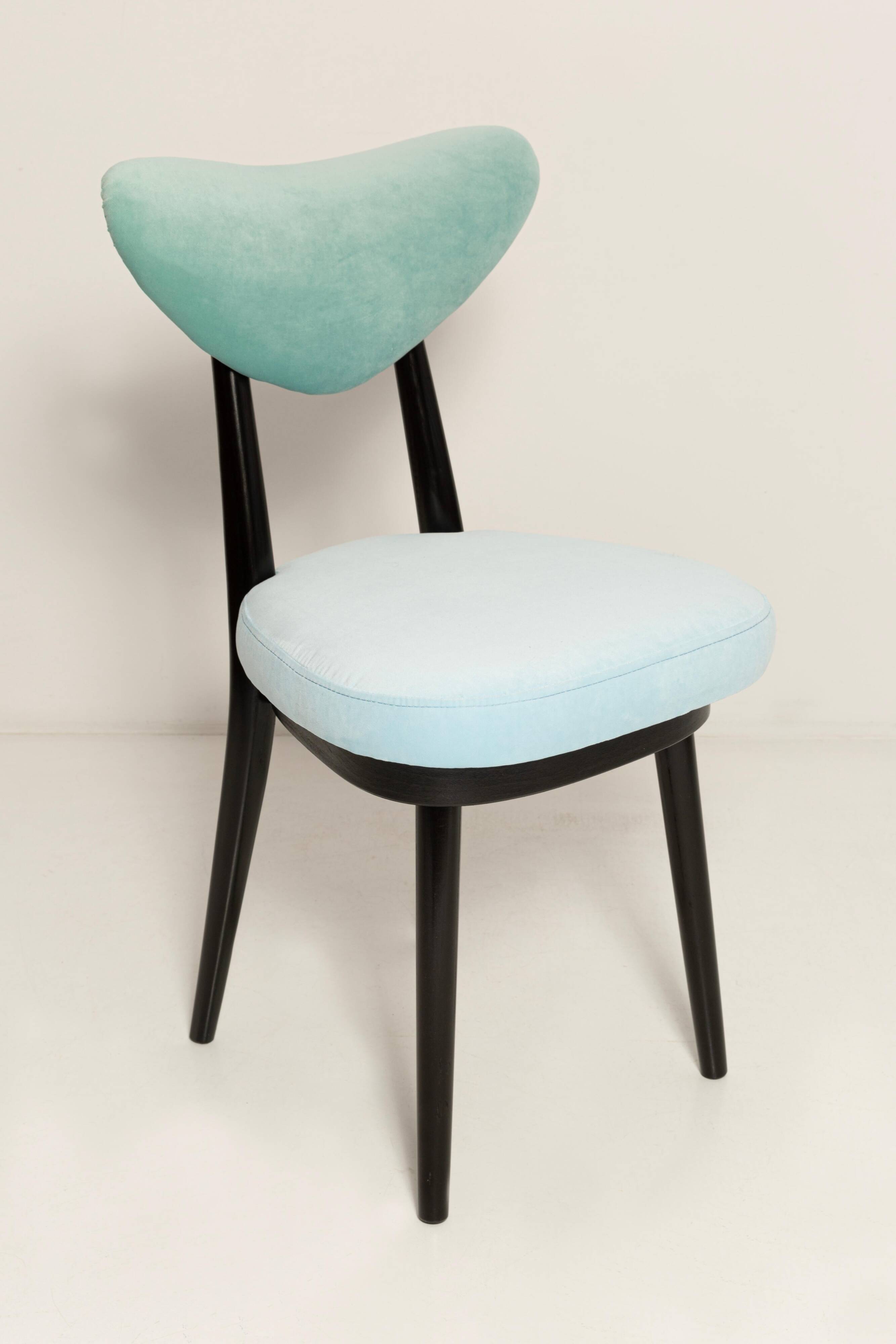 Mid-century heart-shaped chair in mixed green and blue velvet, Europe, 1960s.