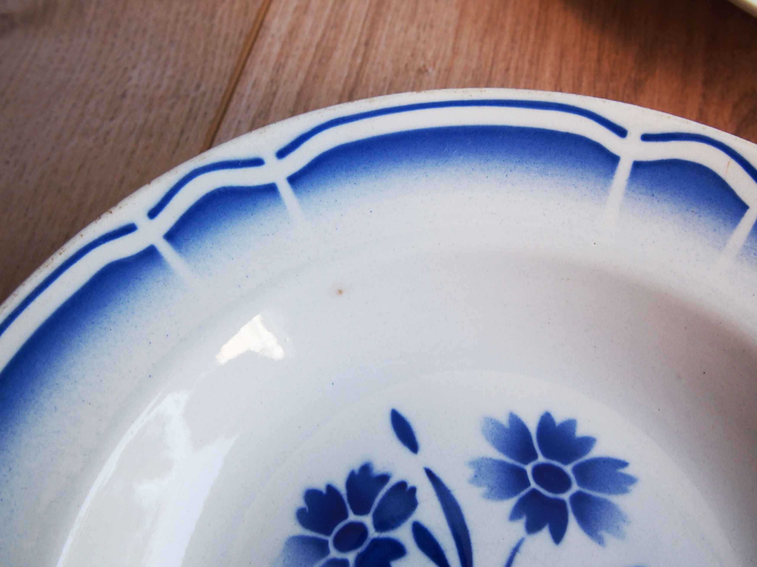 Set of 6 flower plates