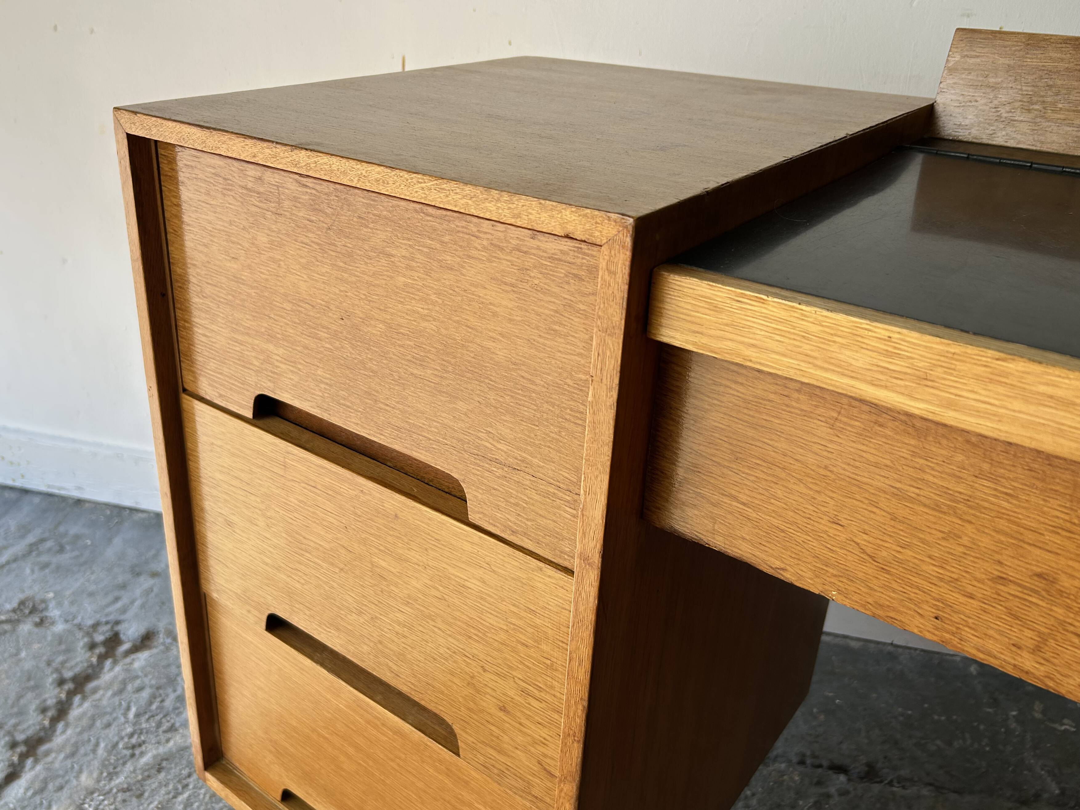 Rare Mid-Century Dressing Table or desk by John & Sylvia Reid for Stag 1950