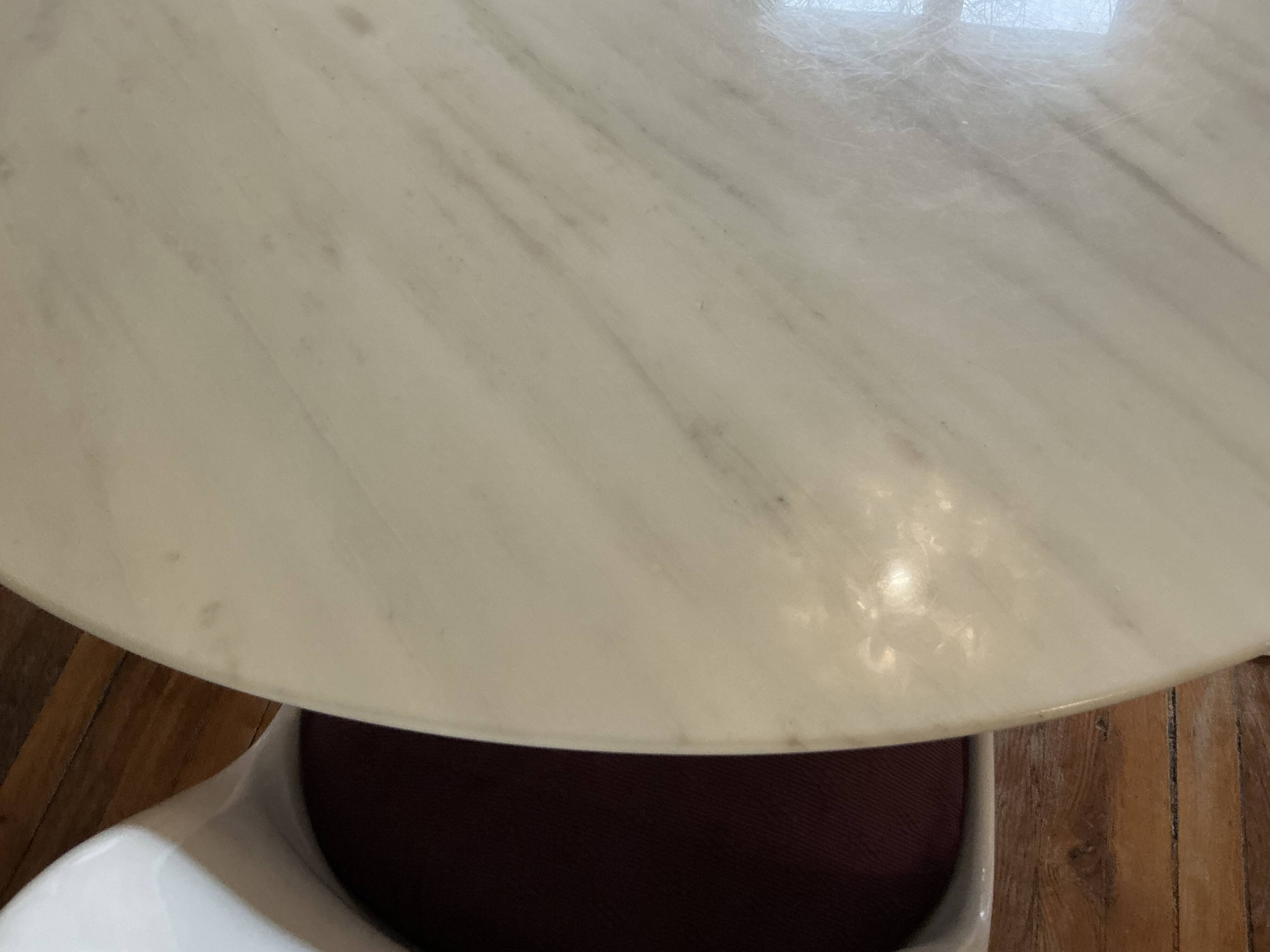 Saarinen table Knoll vintage 137 cm white marble