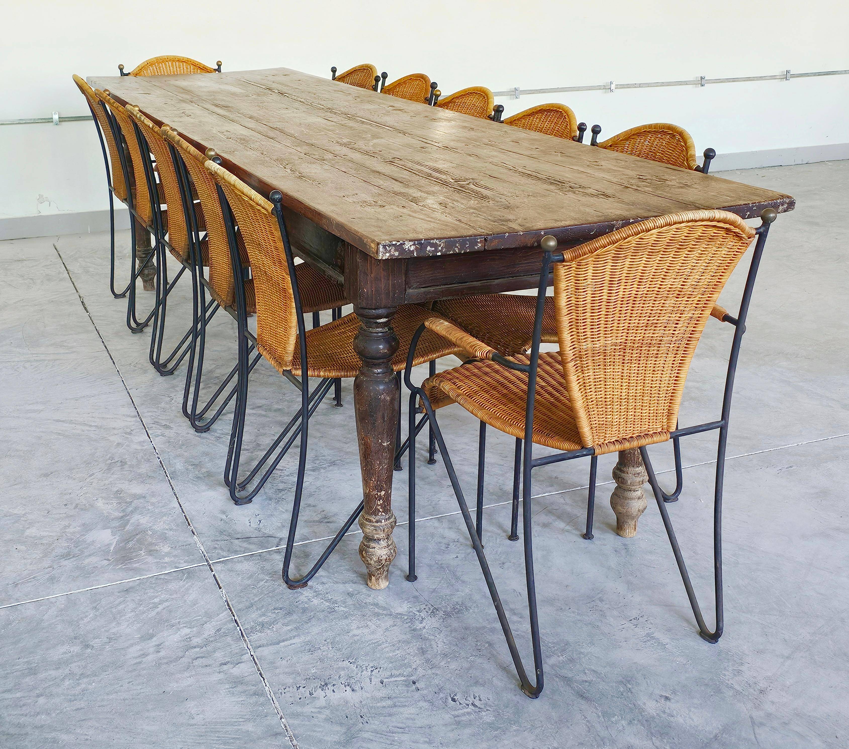 XXL Victorian farmhouse table in solid pine with patina, 1850s.