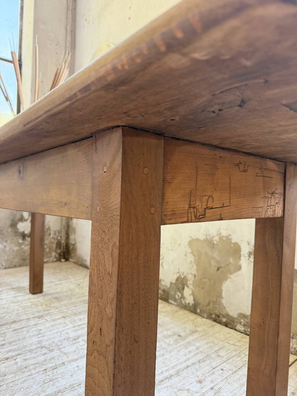 Walnut farmhouse table 2.10m from the 50s