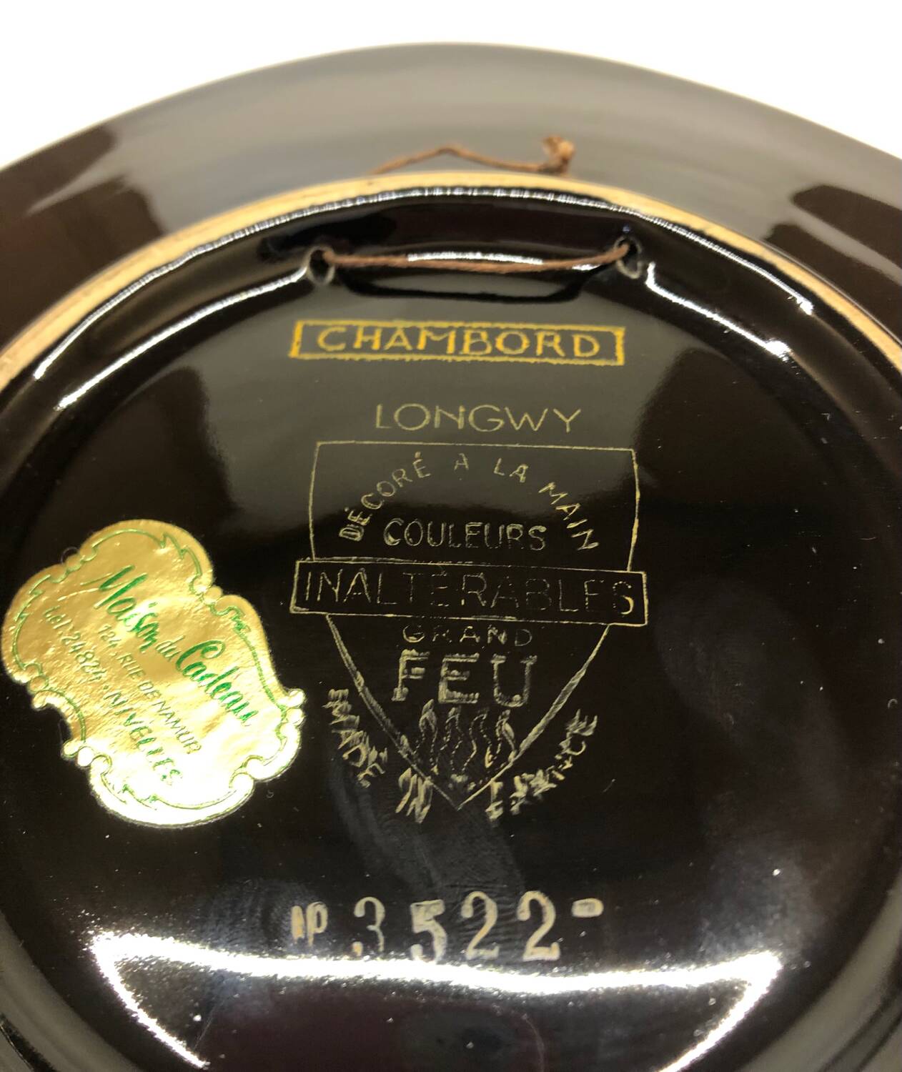 Plat en céramique de Longwy, décor Chambord par Valenti