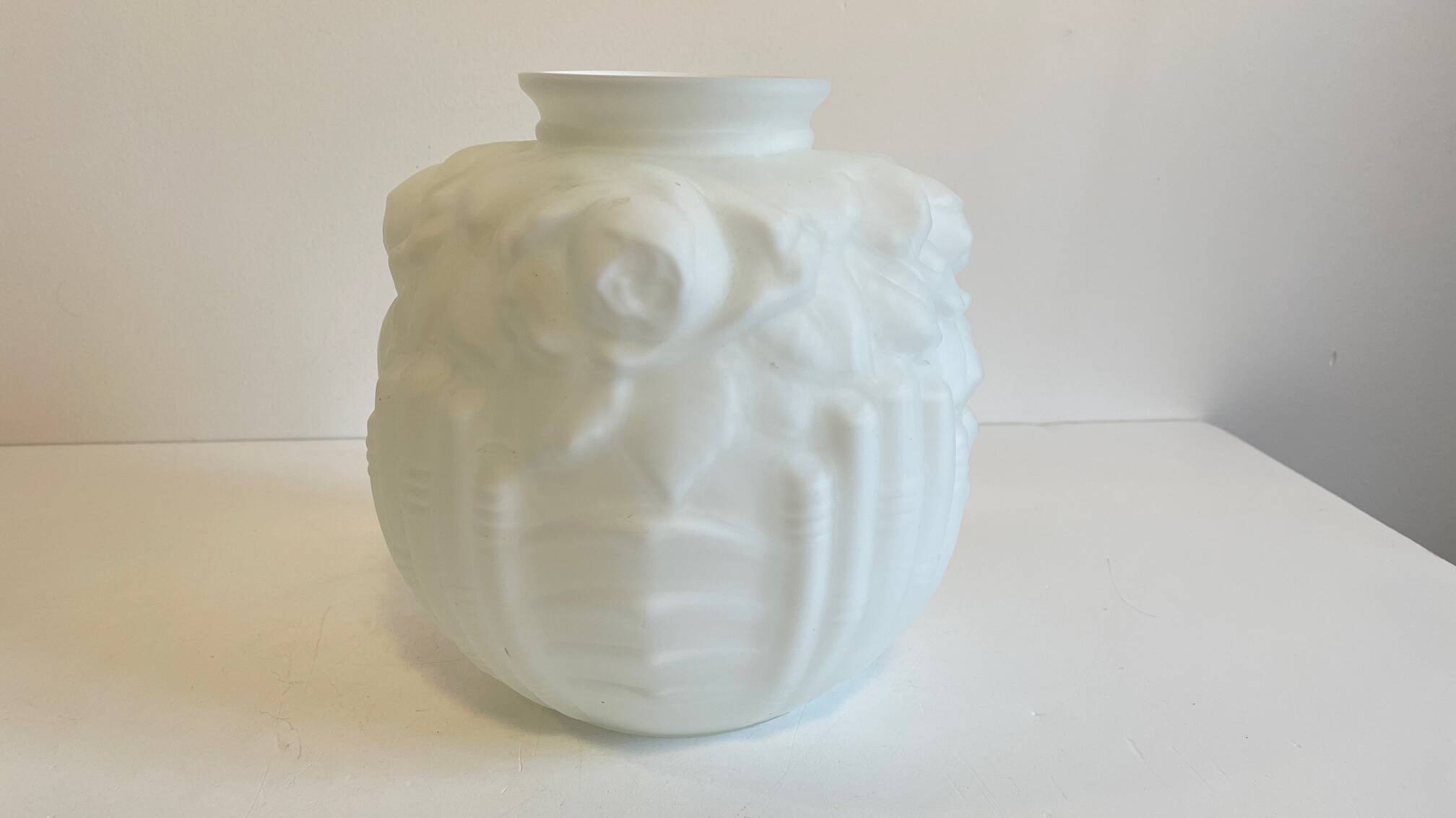 Art Deco glass paste ball vase