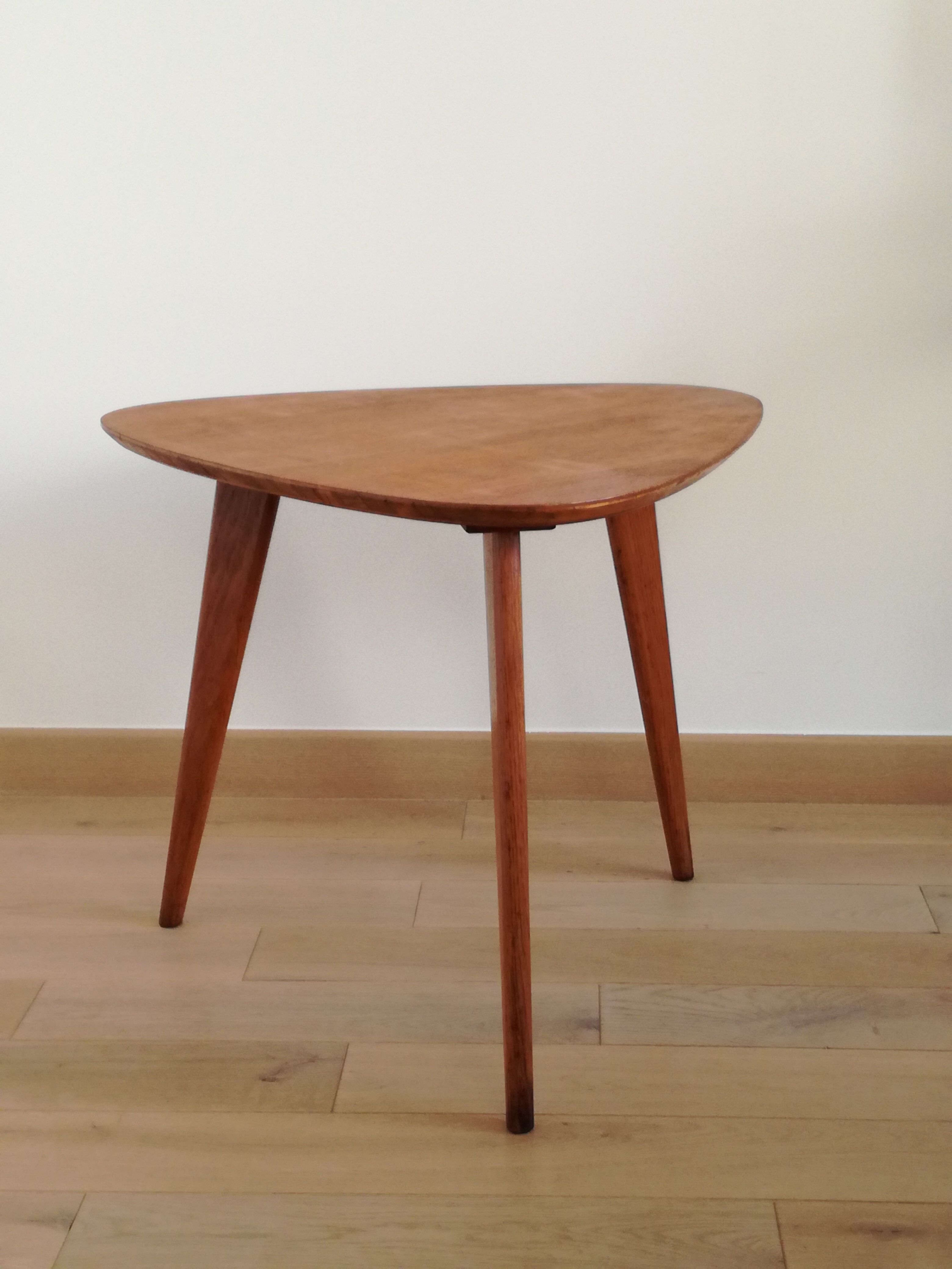 Table basse tripode vintage