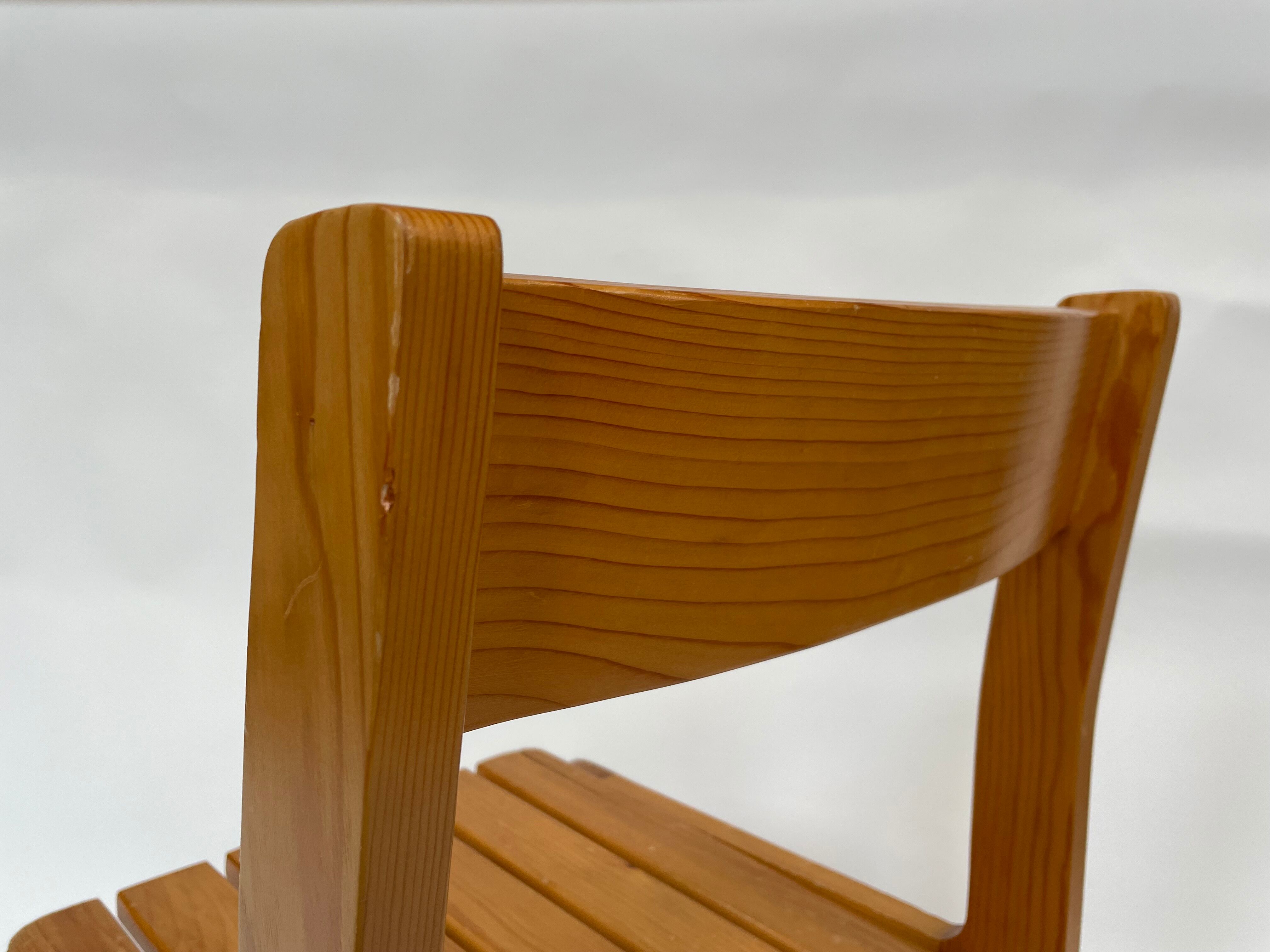 Vintage Pinewood dining chair 70's minimalist design