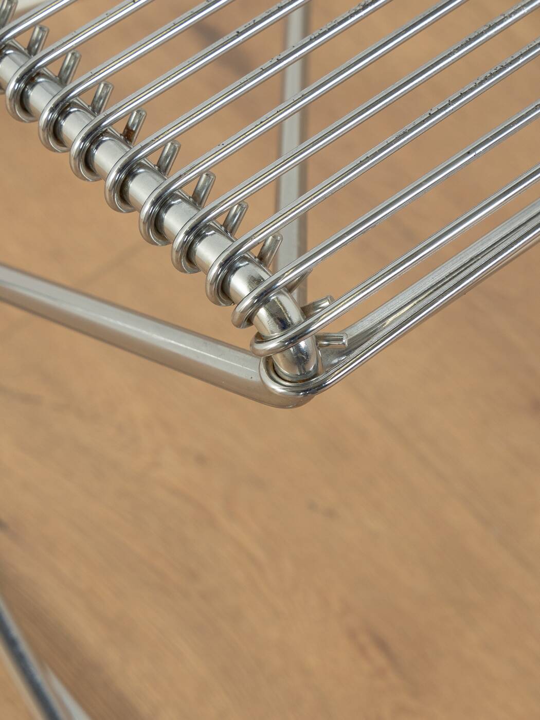 "Kreuzschwinger" Chair by Till Behrens