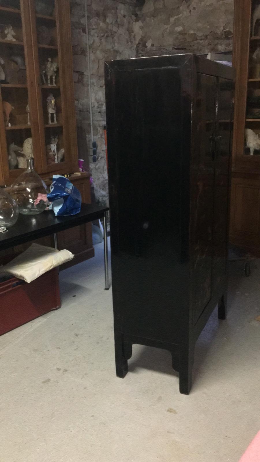 Black laqué Chinese wardrobe