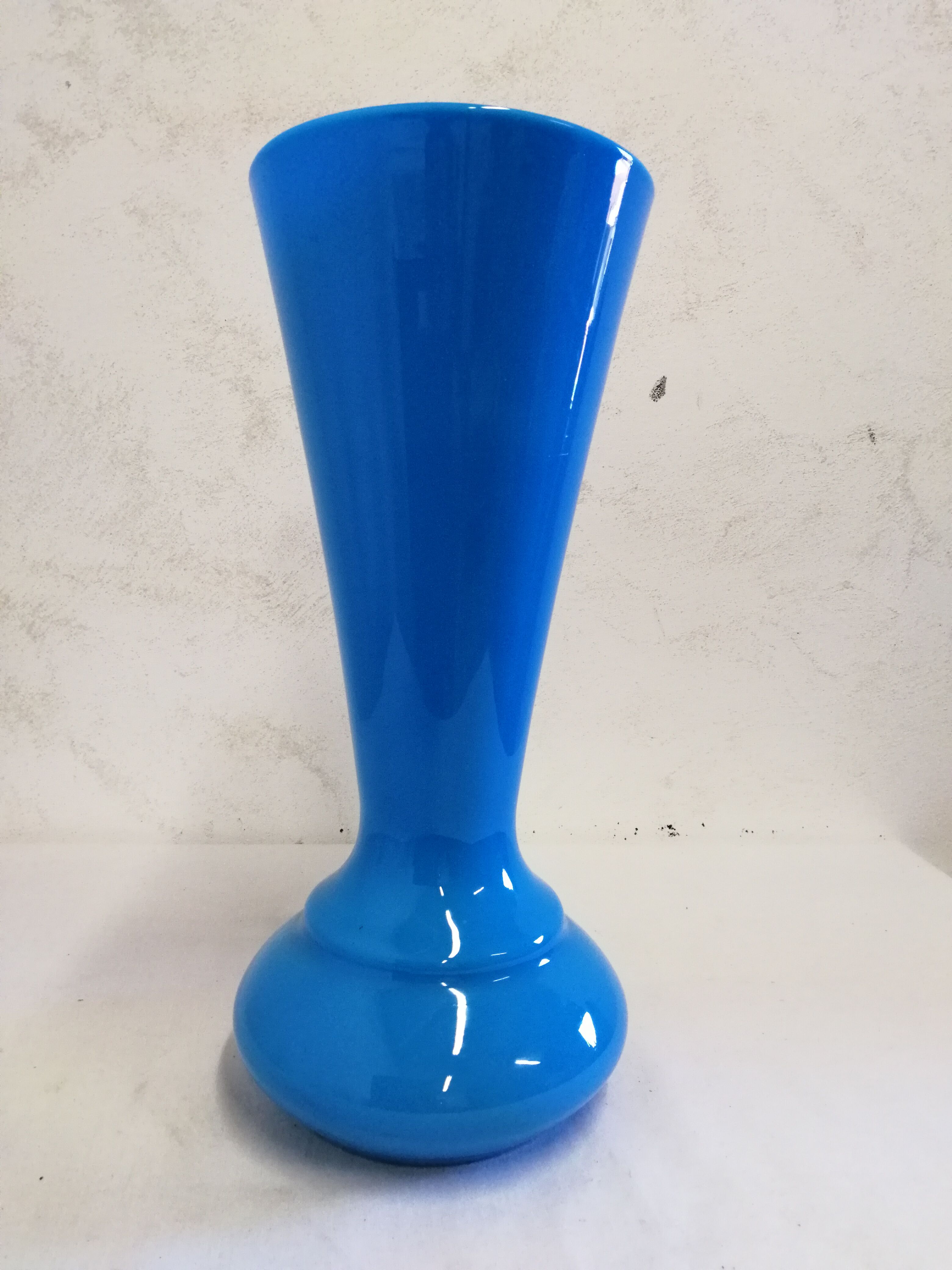 Vase en opaline