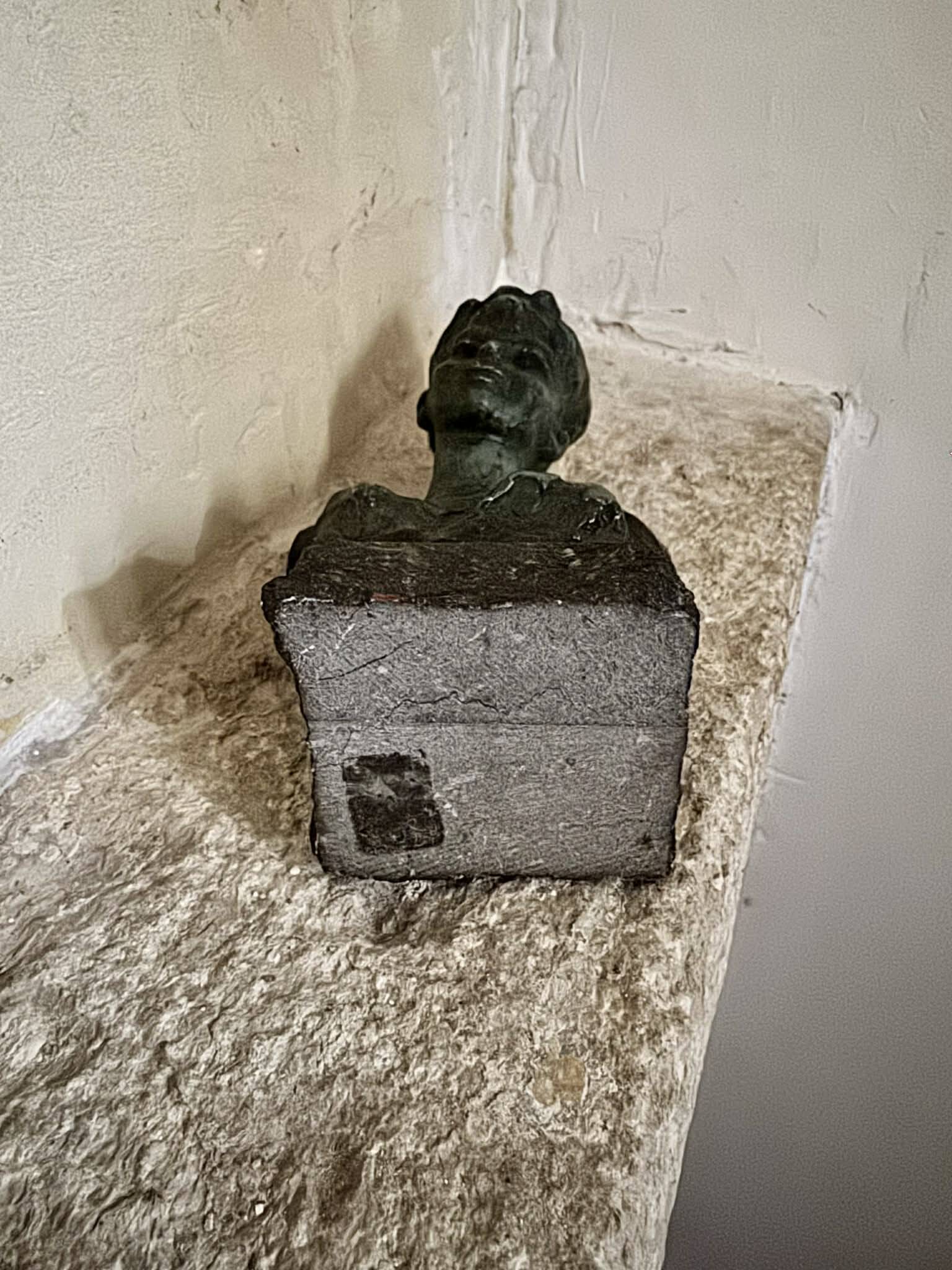 Bust of a woman signed by Ernest Patris 🇧🇪 (1909-1981)
