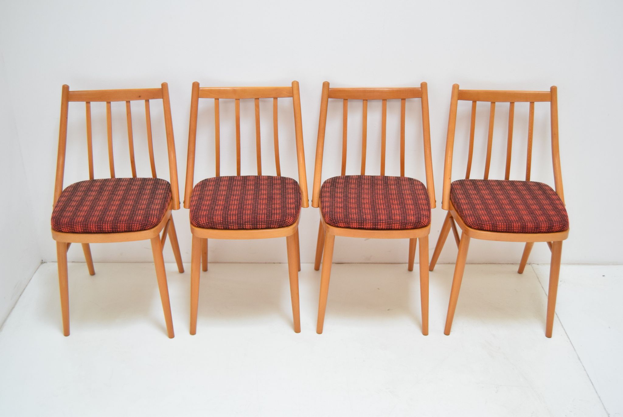 Set of four chairs by Antonín Šuman,1980