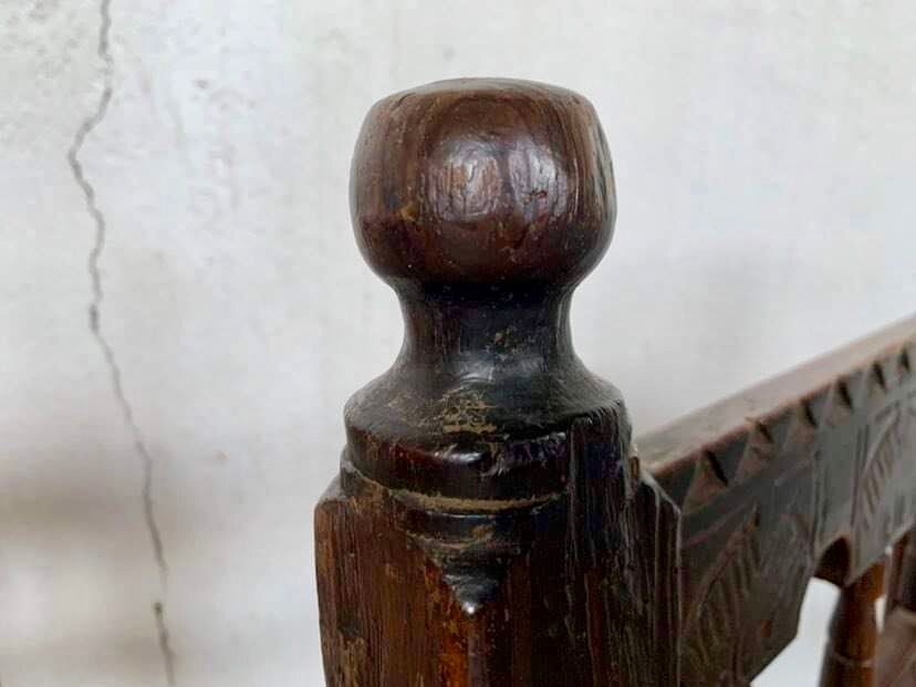 Series of 4 brutalist rustic chairs in carved wood straw seat