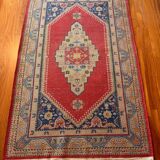 Vintage Sinkiang rug 224 cm x 136 cm