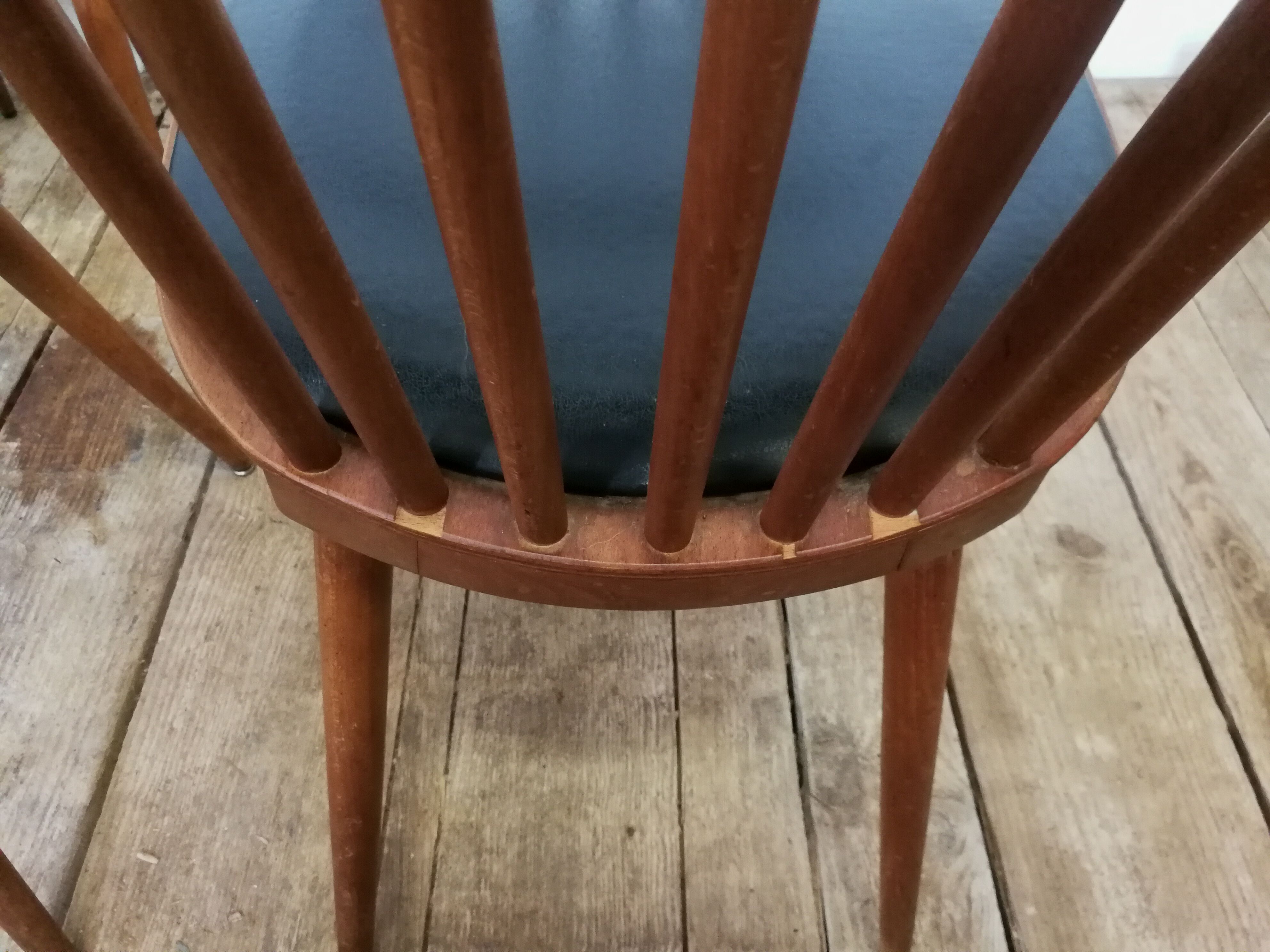 Six chairs baumann model sonata