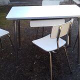 Table, chairs and stools formica