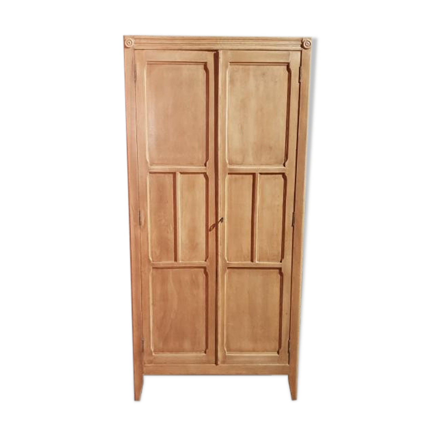 Armoire parisienne vintage