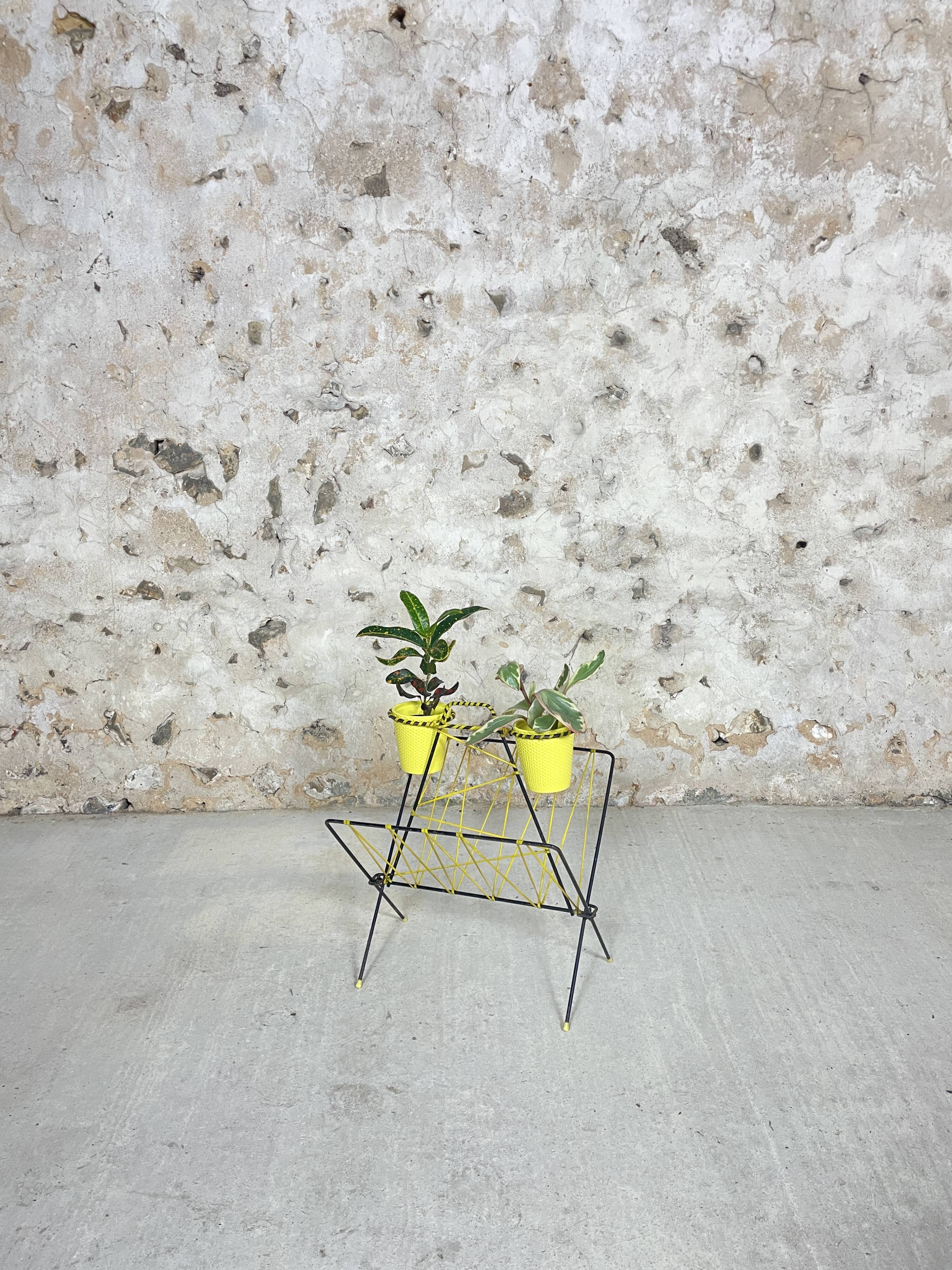 Review and plant holder 60