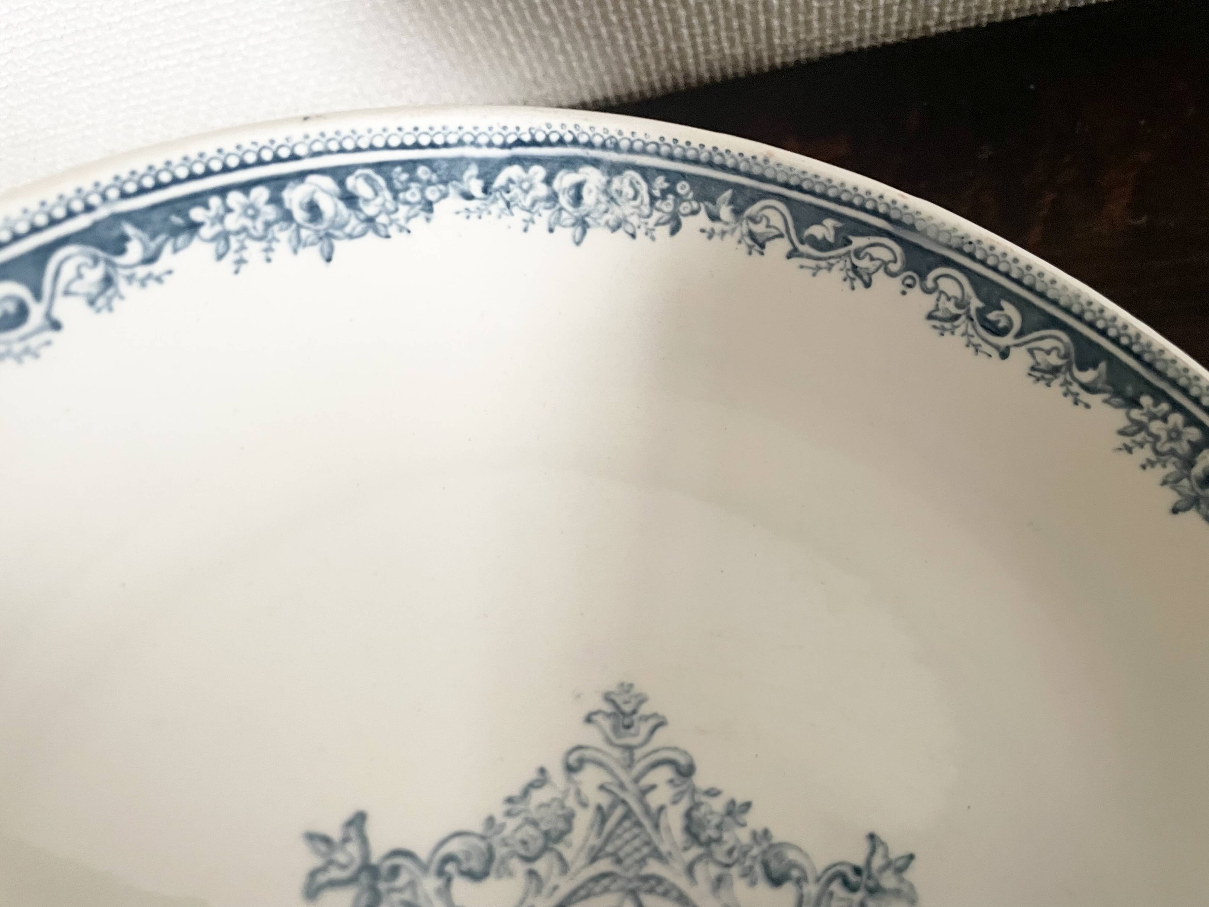 Iron earth fruit bowl, garland model