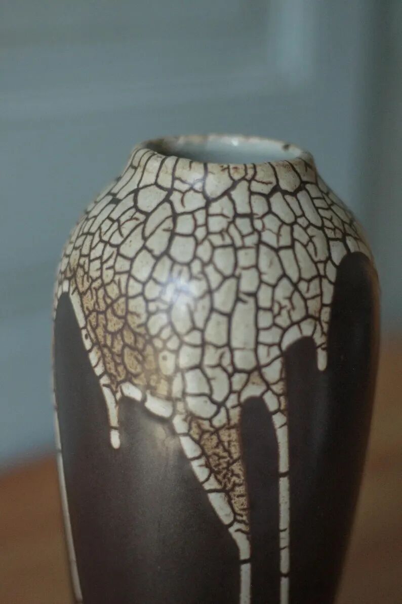 Vase signed Léon Pointu, ceramic vase with a glazed snake skin effect, Pottery Saint-Amand-en-Puisaye, collection.