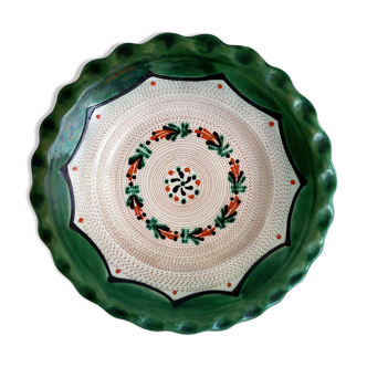 Spanish decorative plate pottery and vintage signed painting