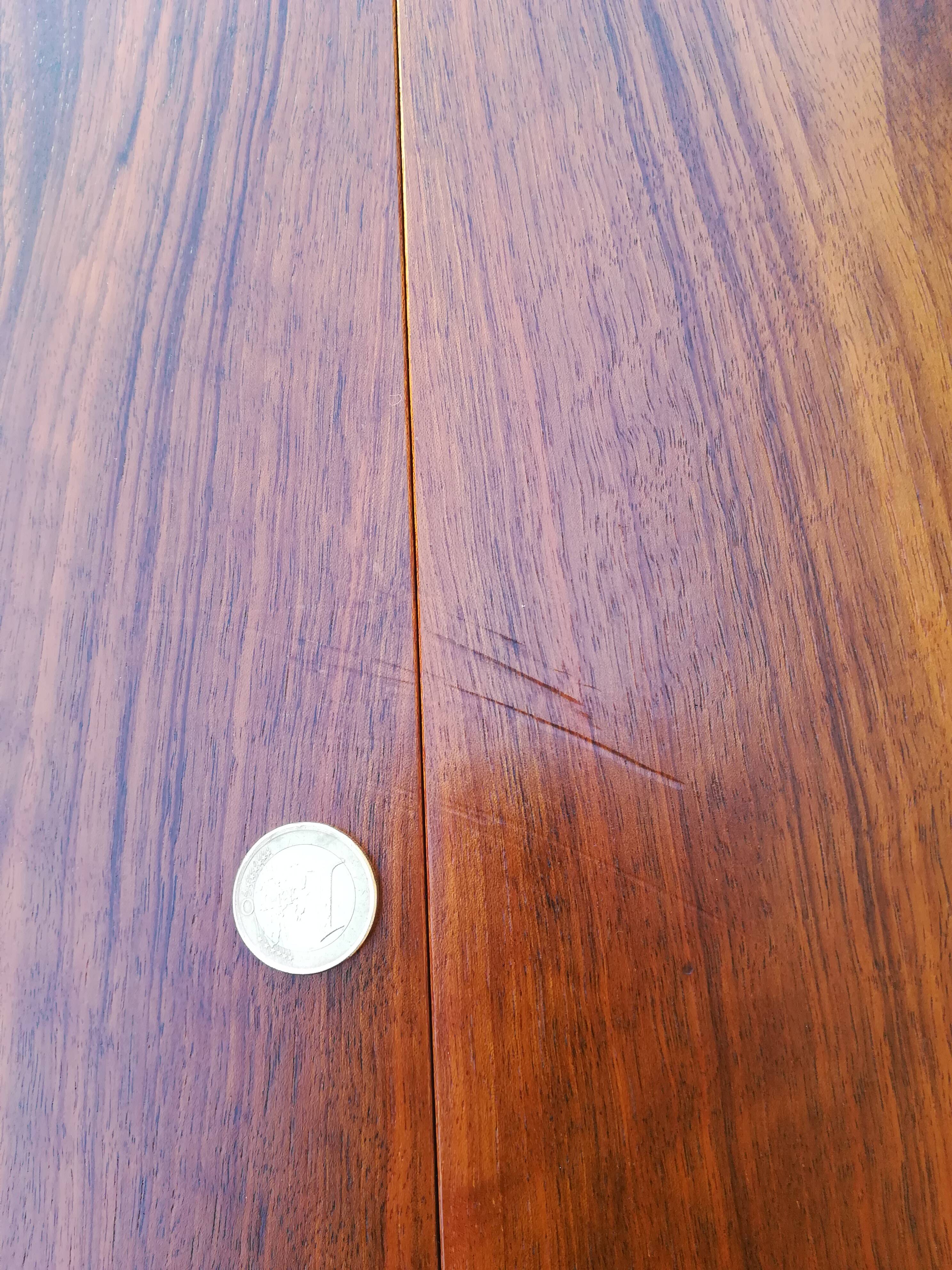 Round table with an extension