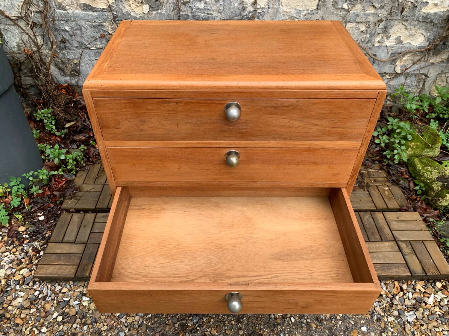Vintage chest of drawers in solid raw wood from 1950