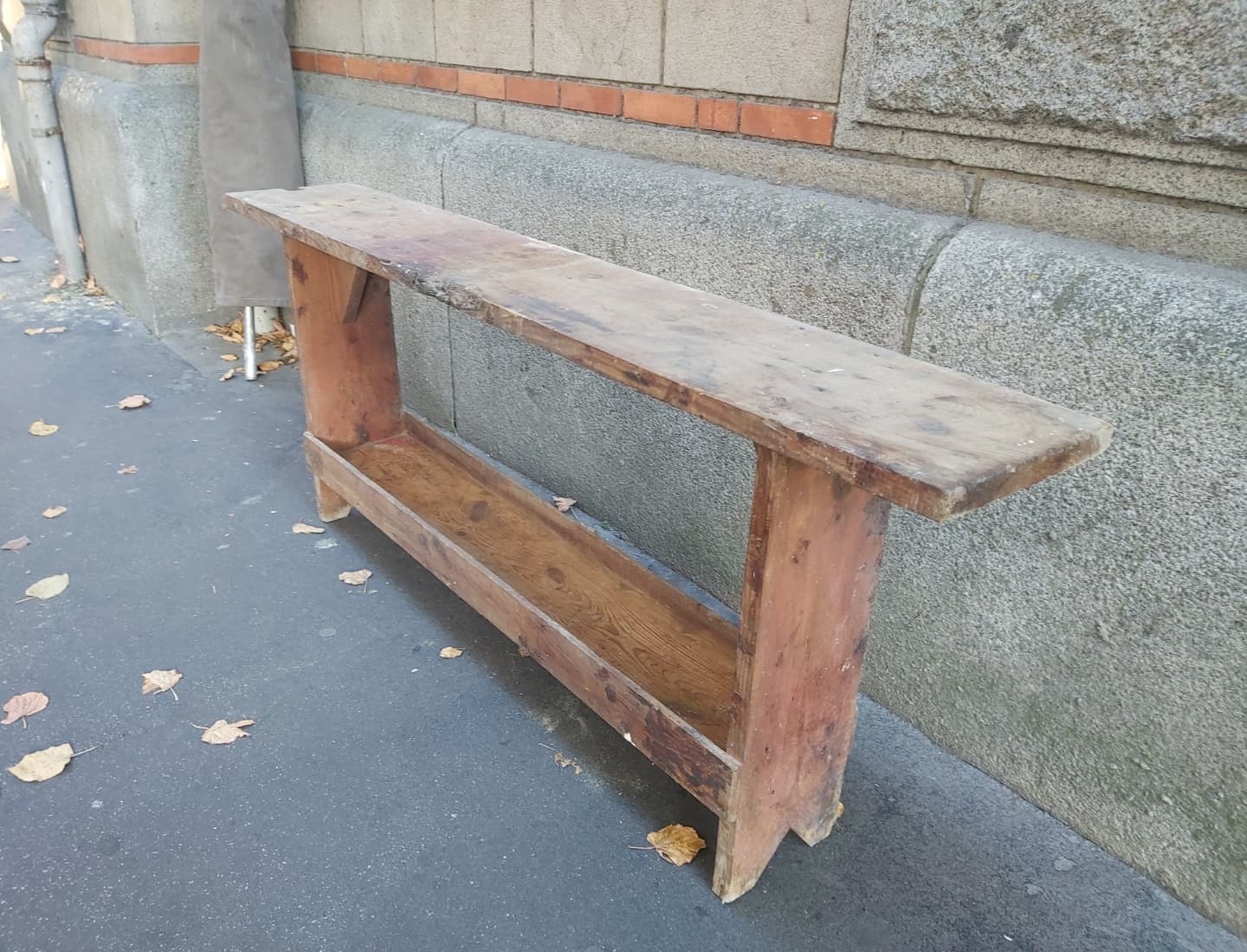 Console, workbench, washing bench