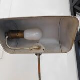 Articulated arm desk lamp