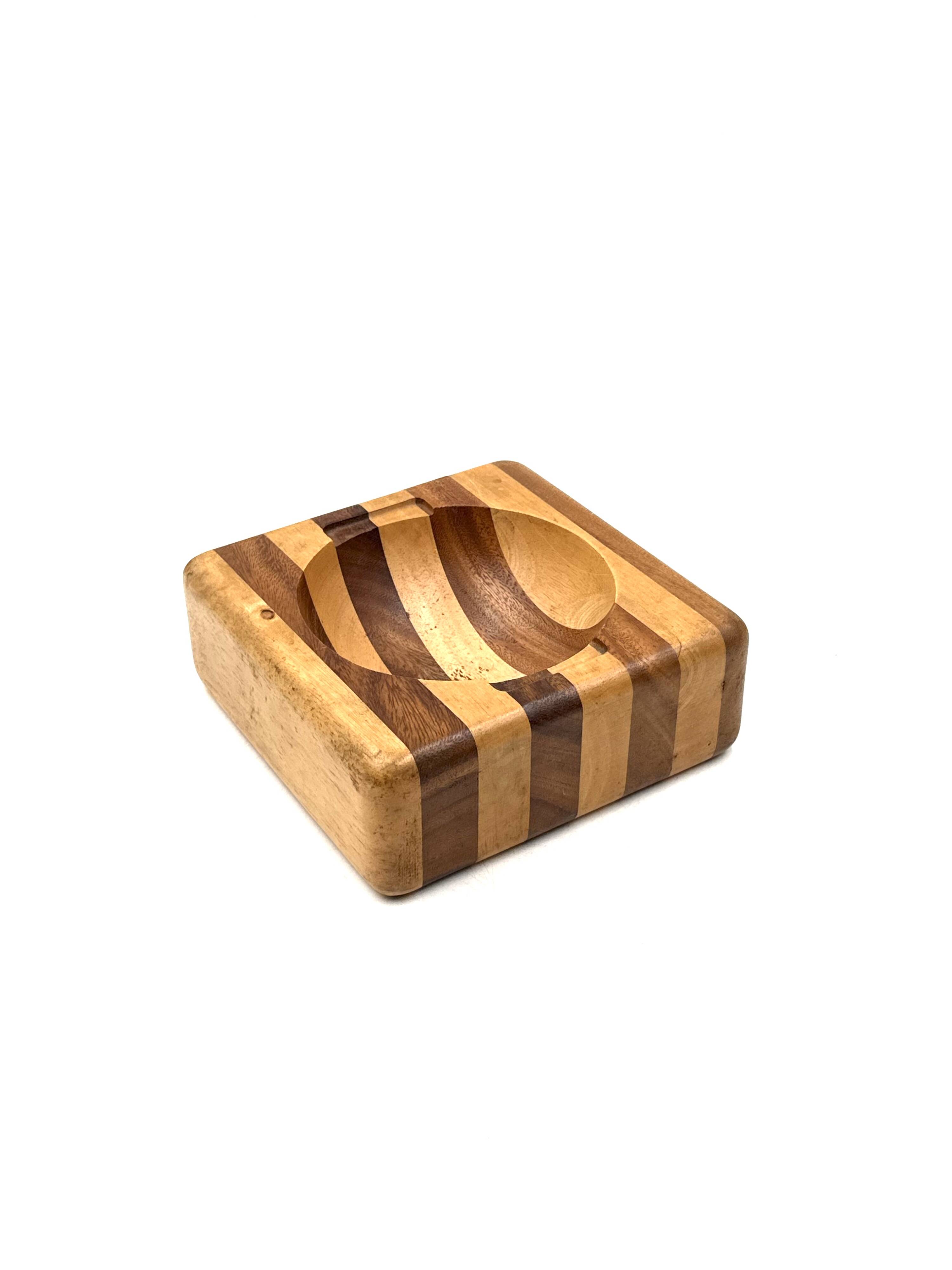Mid-century wood ashtray / bowl, Italy ca. 1970