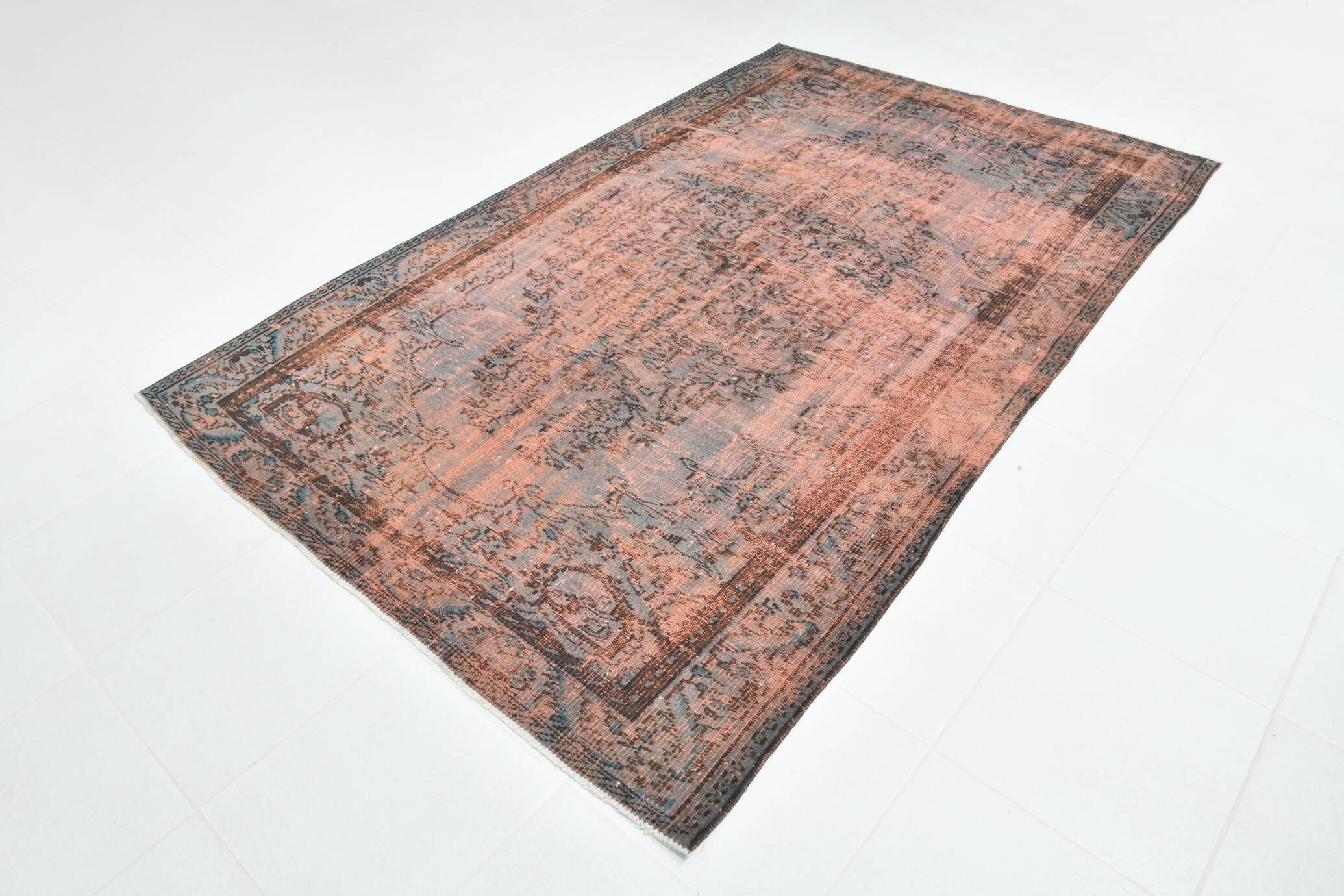 Tapis turc vintage classique en laine terracotta