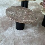 Table basse en marbre rose