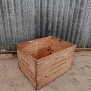 Ancienne caisse en bois Porto Adega