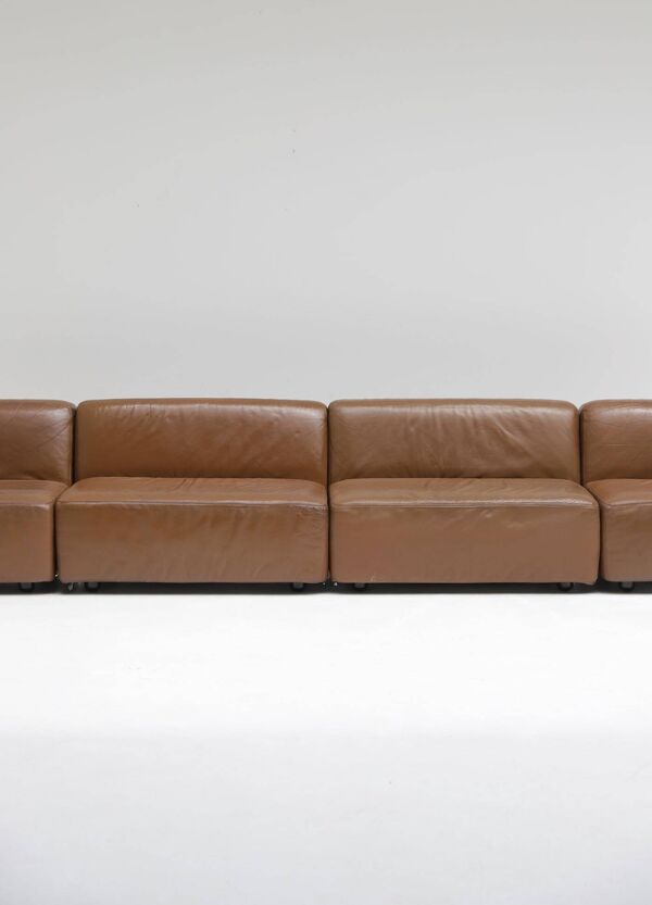 Canapé modulable en cuir, fabriqué par Durlet, Belgique, années 1970.
