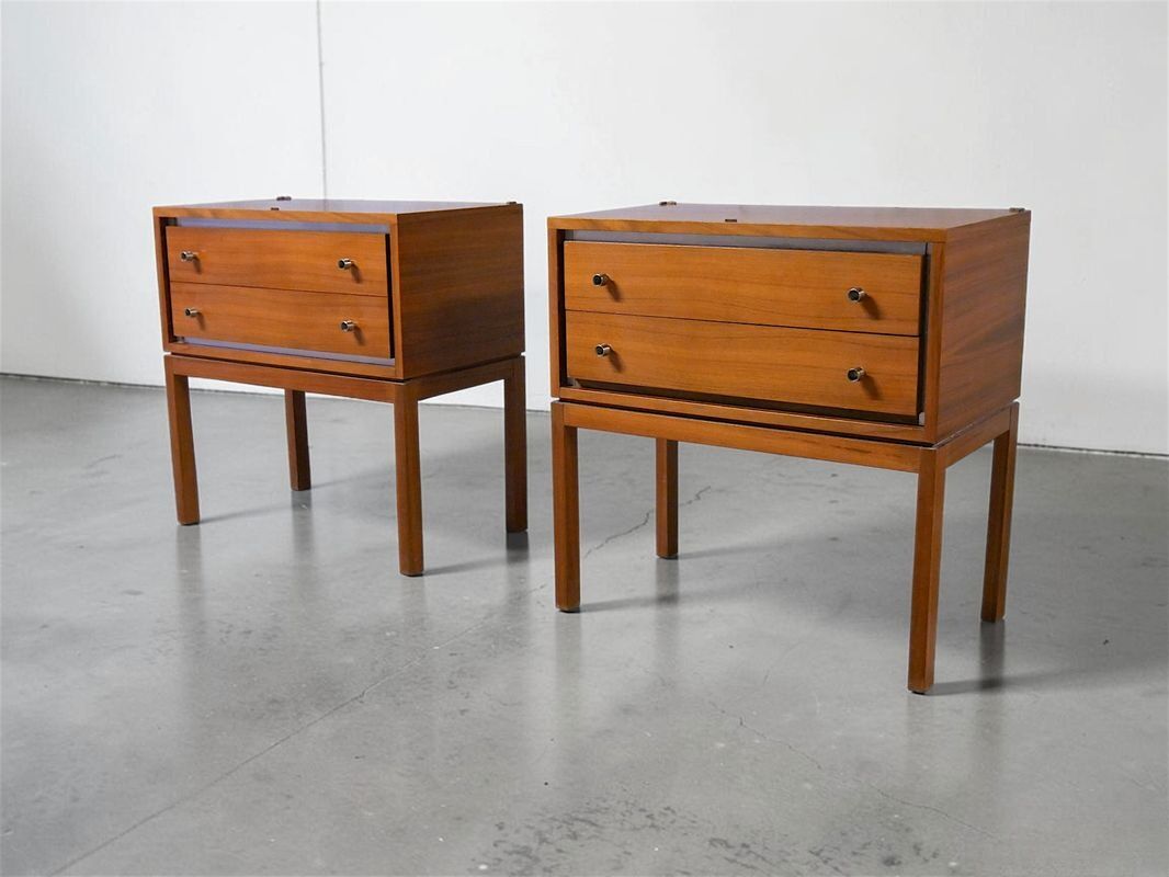 Scandinavian bedside table - Vintage 1960