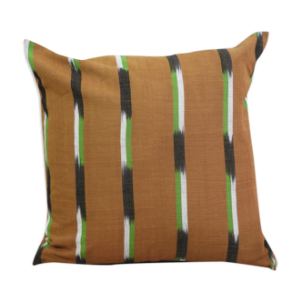 Housse de coussin ikat marron