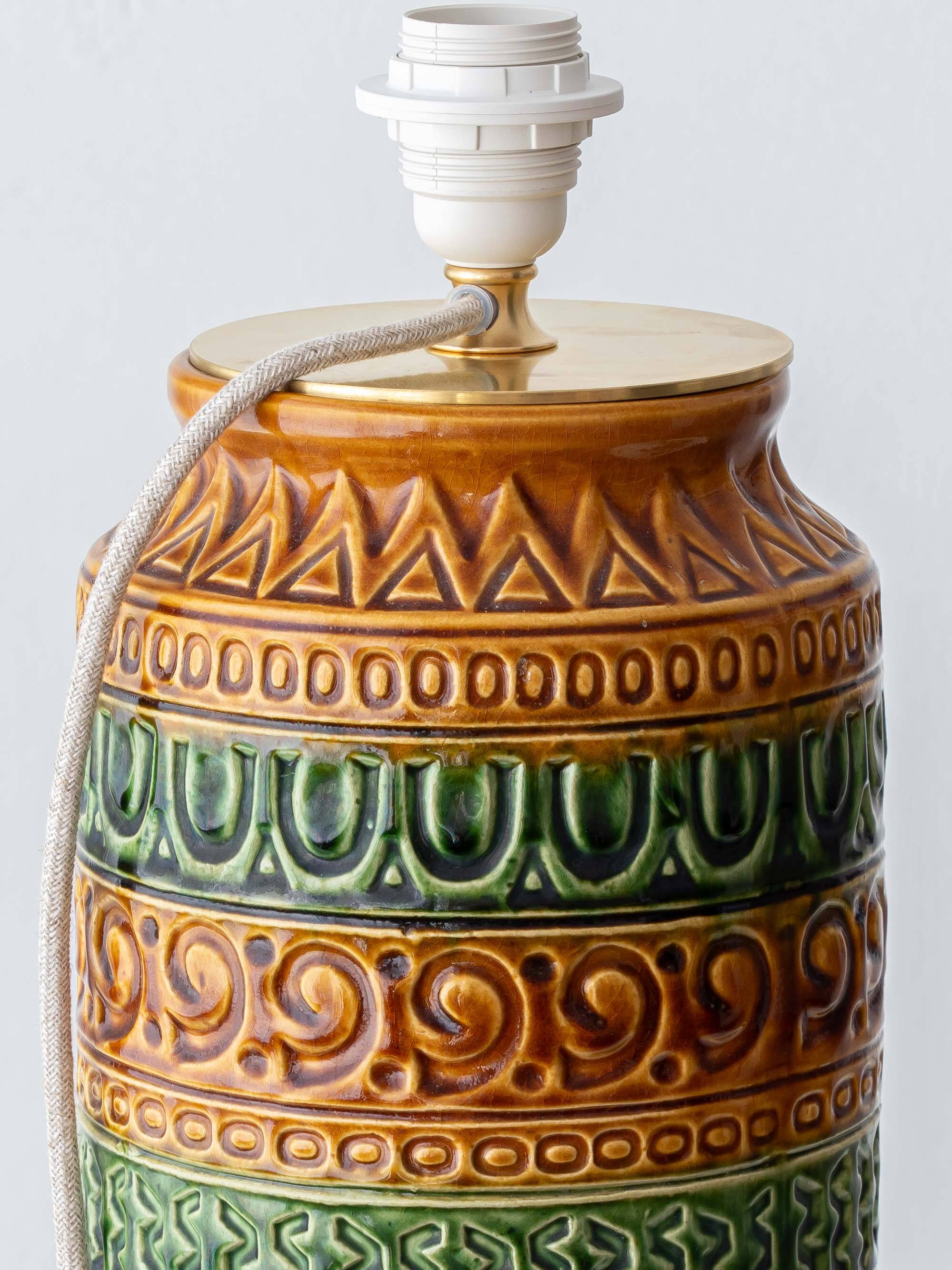 Lampe de table en céramique de style Bitossi des années 1960, émail vert ocre.