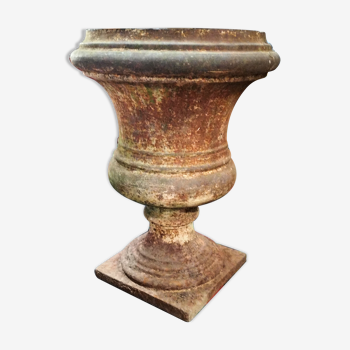 Medici vase in cast iron