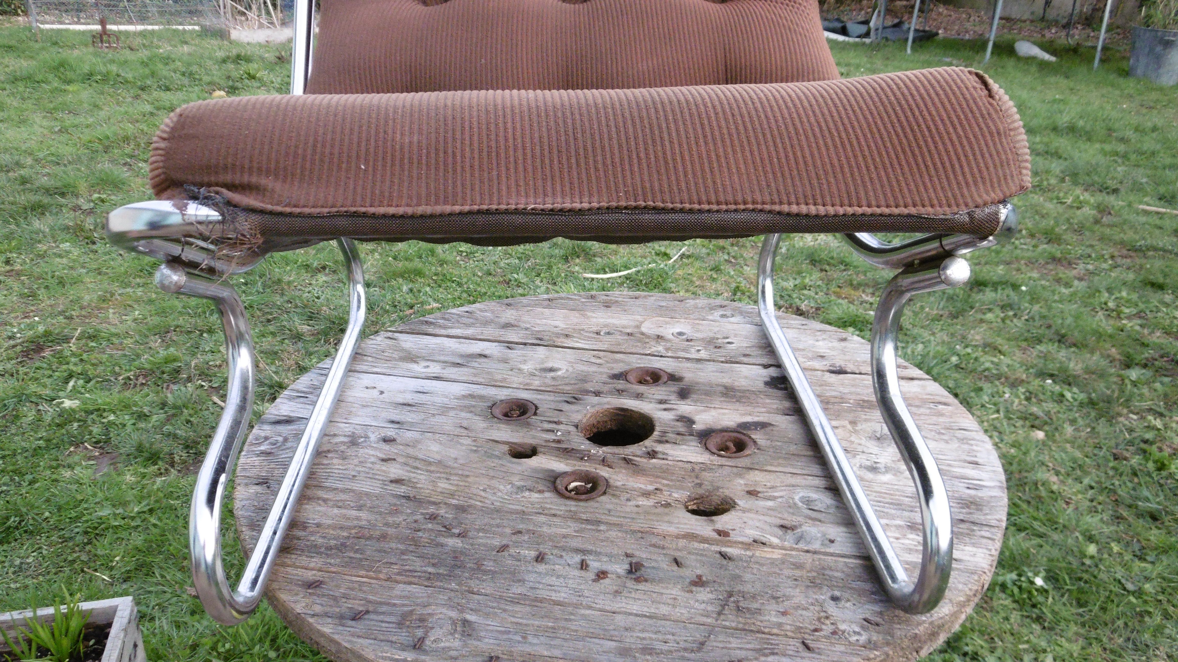 Chair tubular in Brown velvet of the 1970s