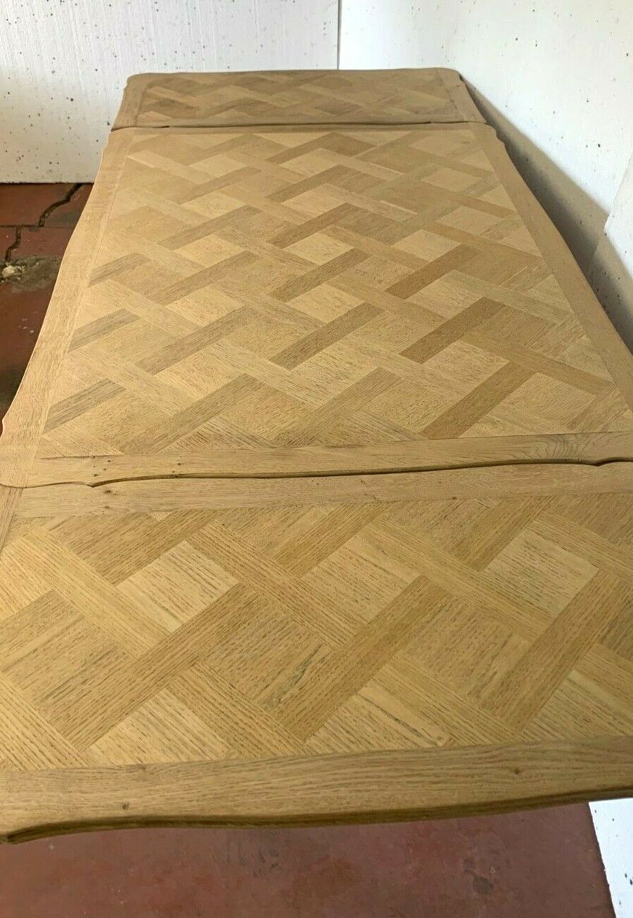 Regency style table in patinated oak Allonges a l'Italian 20th century