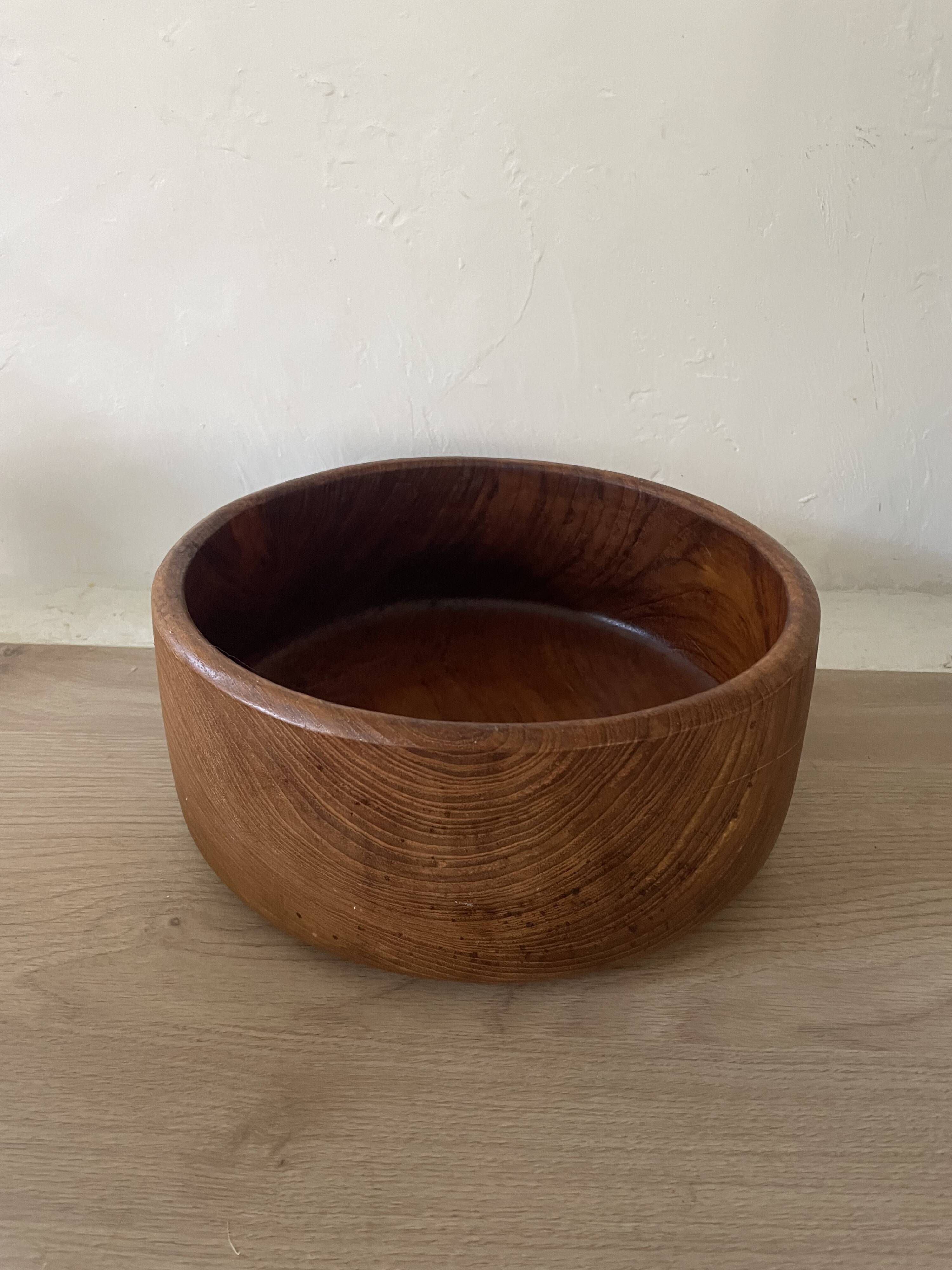 Vintage teak coupe salad bowl