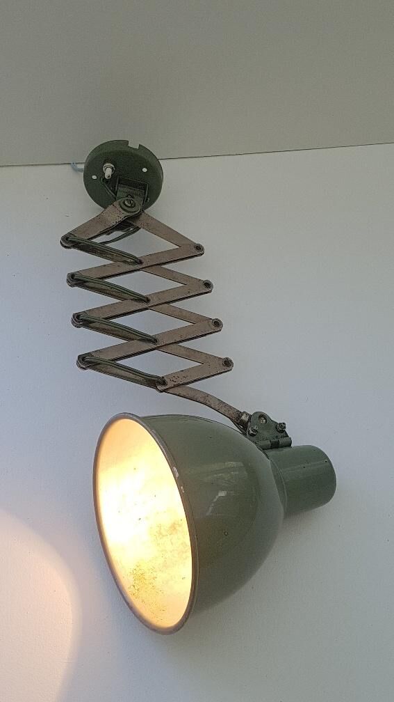 Workshop accordion applicator